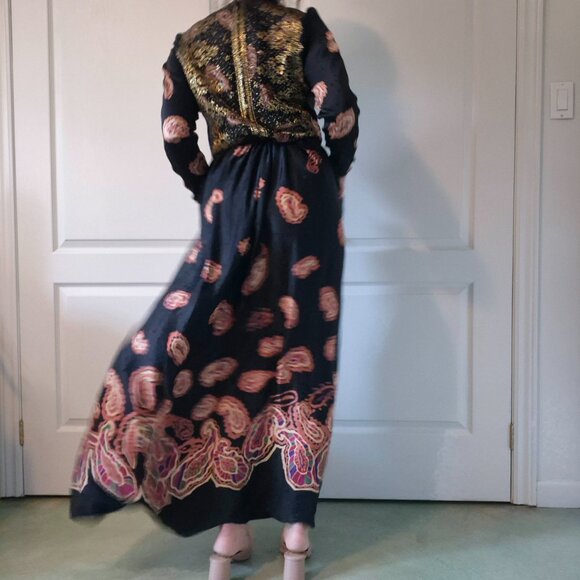 Vintage Black Silk 70s Paisley Maxi Dress w/ Lace | Vintage 10 / M - Picture 6 of 9